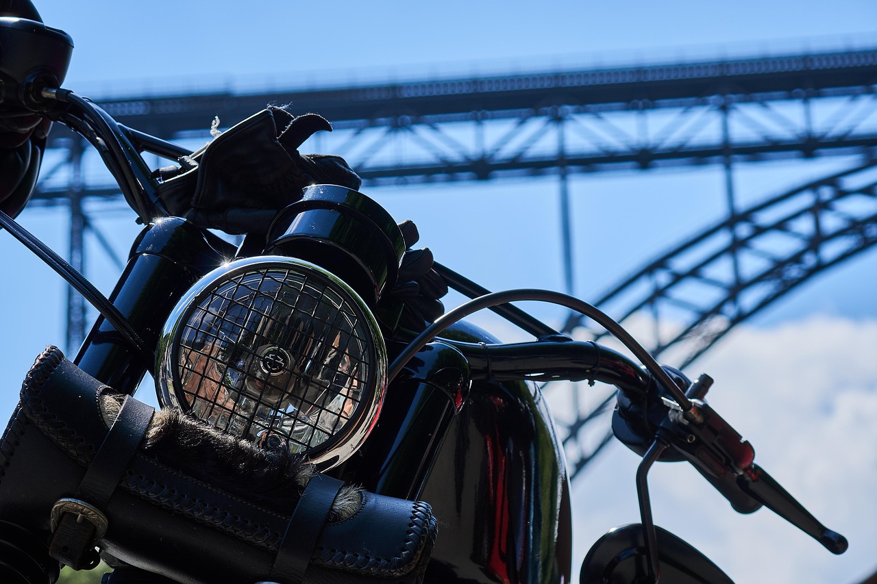 Discover motorcycle in Bengaluru, India: Regulations, Costs, and Urban Usage