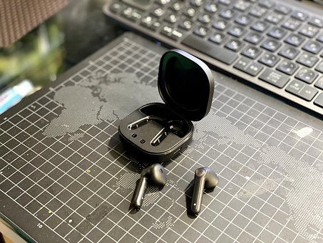 Free Desk Earphone photo and picture