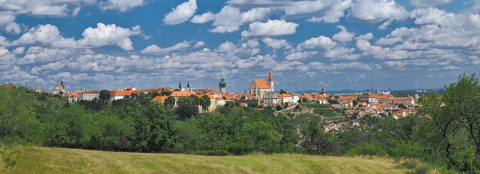 Free Panorama Town Znojmo photo and picture