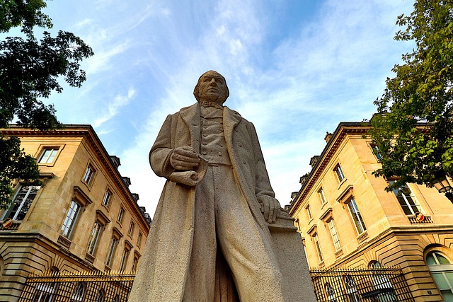 Free Sculpture Statue photo and picture