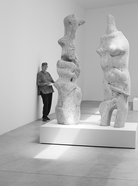 Sculptură, Galerie, Expoziţie