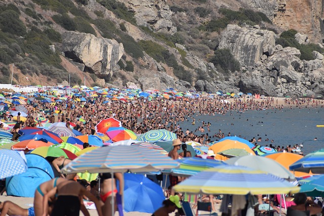Download free HD stock image of Beach People Free Beach People photo and picture