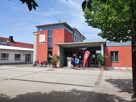 Free Denzlingen Media Library photo and picture
