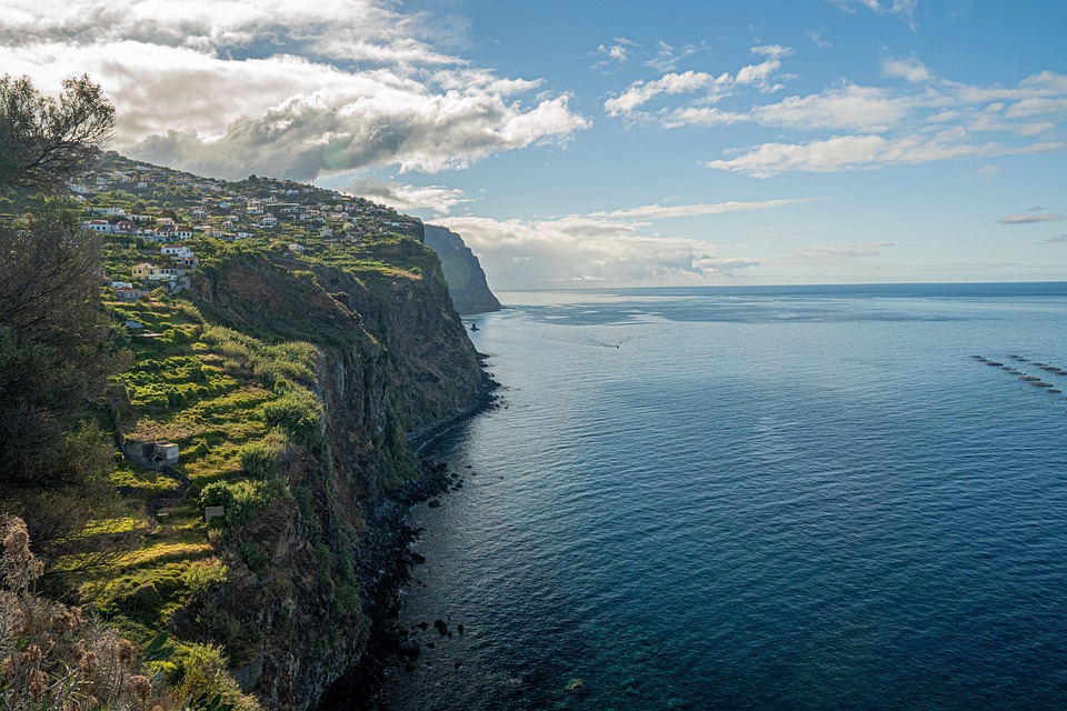 Adventure Awaits: 10 Must-Do Experiences in Stunning Madeira Adventure Awaits: 10 Must-Do Experiences in Stunning Madeira