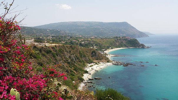 Capo Vaticano, Tropea, Kalabrien, Ricadi