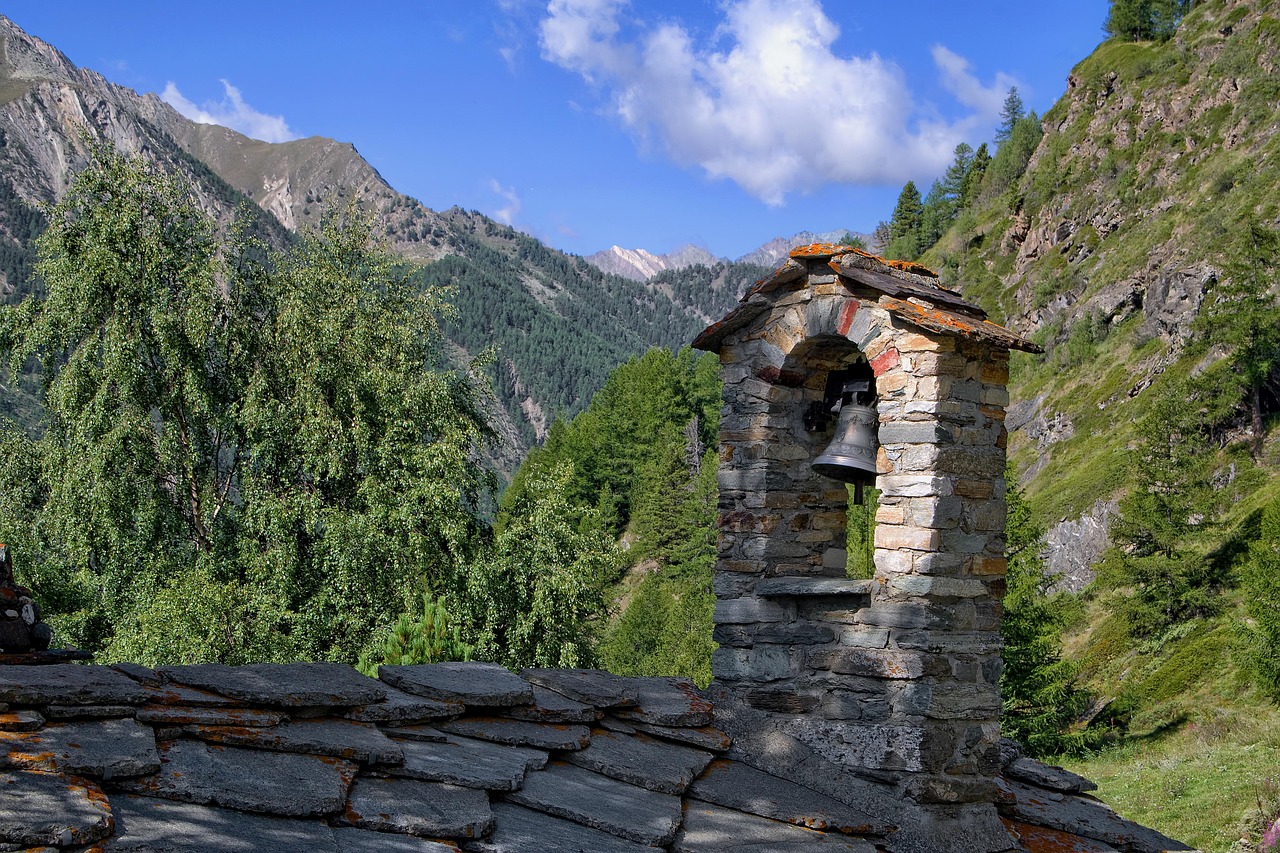 Chapel - free online jigsaw puzzle photo