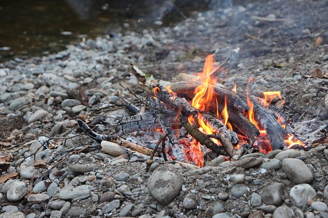 Feuer, Lagerfeuer, Flamme