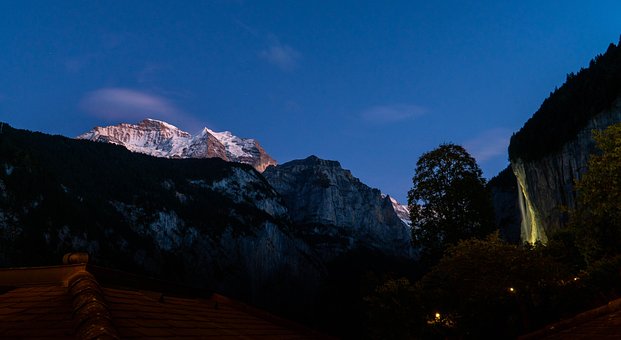Free Lauterbrunnen Waterfall photo and picture