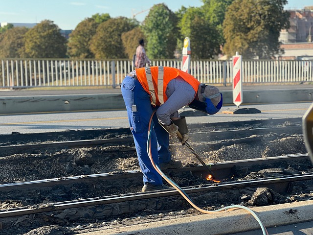 Free Construction Man photo and picture
