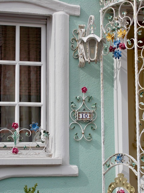 Free House Front photo and picture