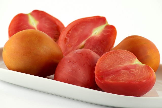 Free Tomatoes Organic Tomatoes photo and picture