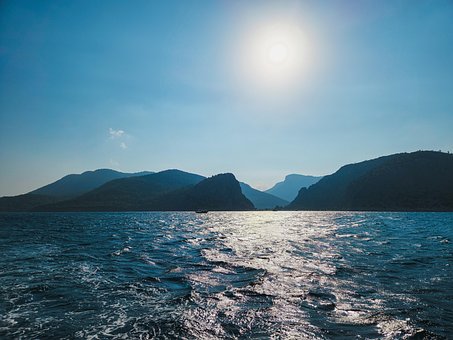 Free Sea Mountain photo and picture