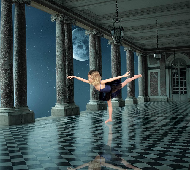 Download free HD stock image of Dancer Balcony Free dancer balcony columns illustration