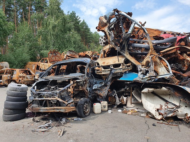 Irpin, Oekraïne, Oorlog, Auto'S