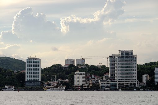 Free Cityscape Sea photo and picture
