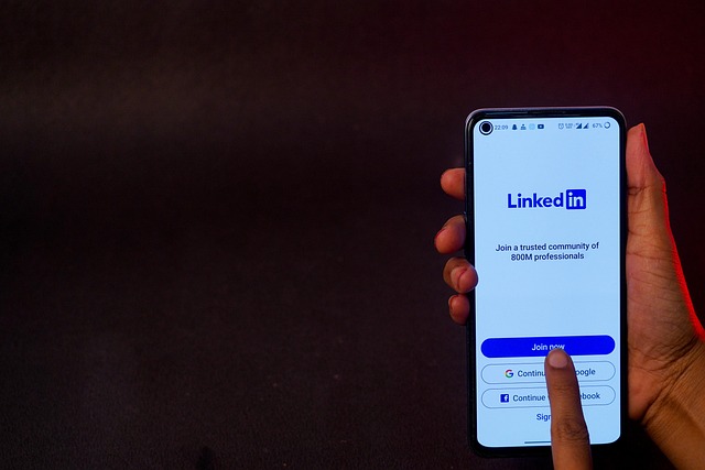 Free Social Media Mobile photo and picture