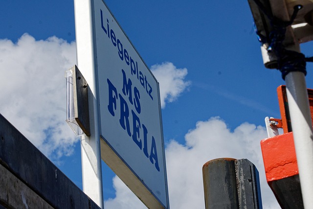 Free Sign Advertising photo and picture