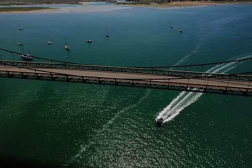 Free Boat Bridge photo and picture