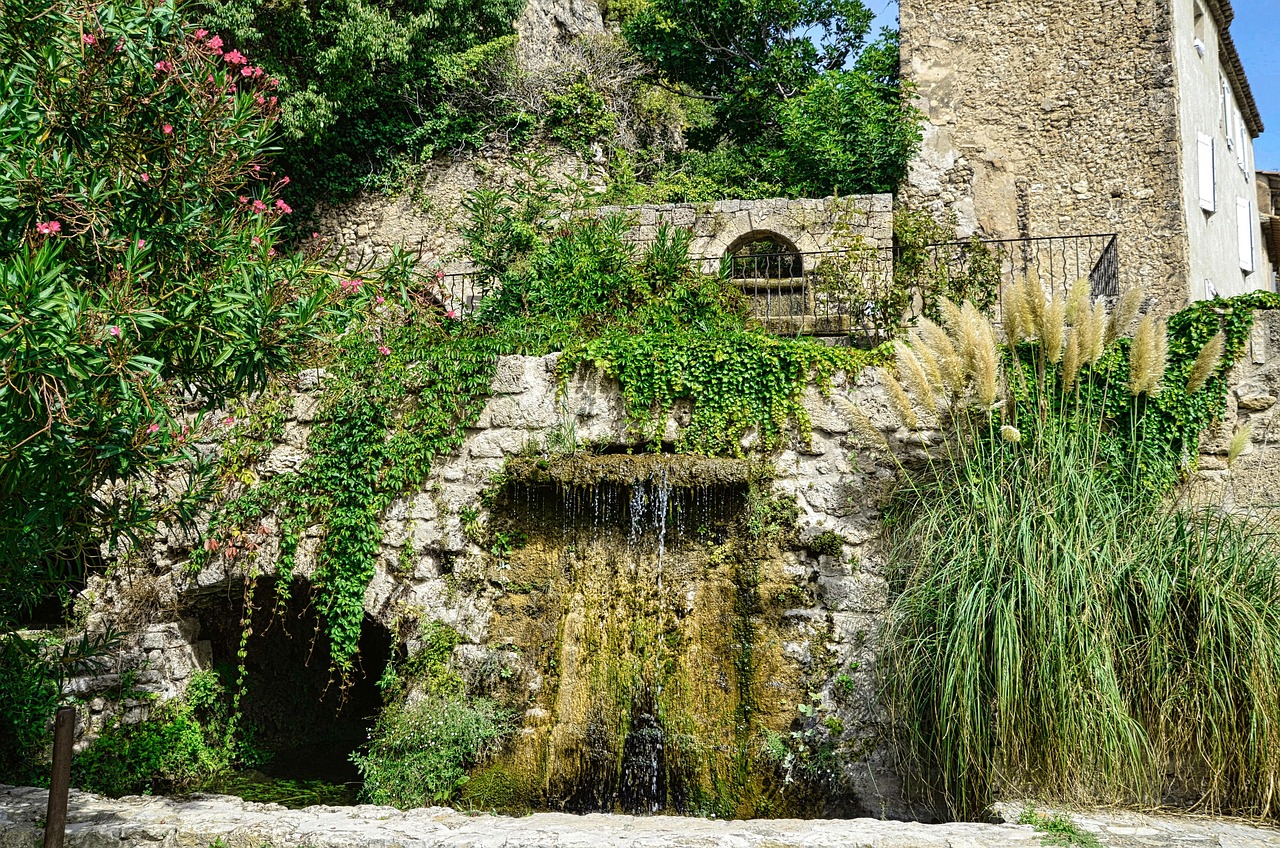 Fountain - free online jigsaw puzzle photo