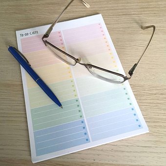 Brille, Kugelschreiber, Liste