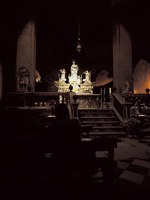 Katedral, Kirke, Tempel, Alter, Lys