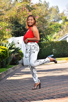 1+ Free Zimbabwean Woman & Young Woman Images - Pixabay