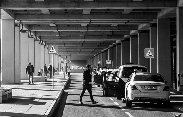 Airport, taxi, terminal and road — photo by wal_172619