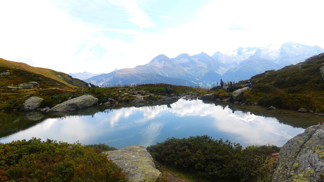 Lake - free online jigsaw puzzle photo