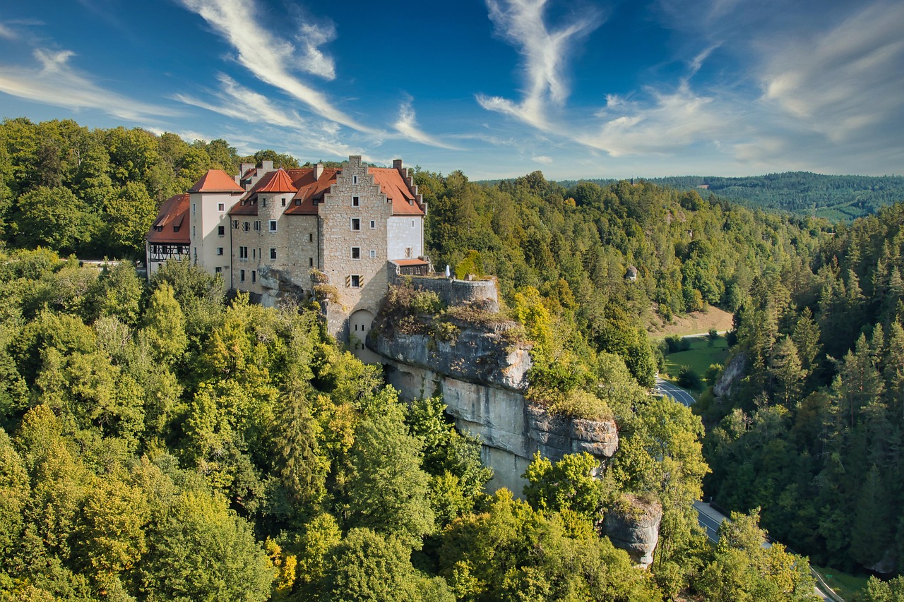 Castle - free online jigsaw puzzle photo