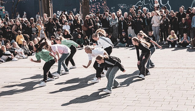 Free Dance Girls photo and picture