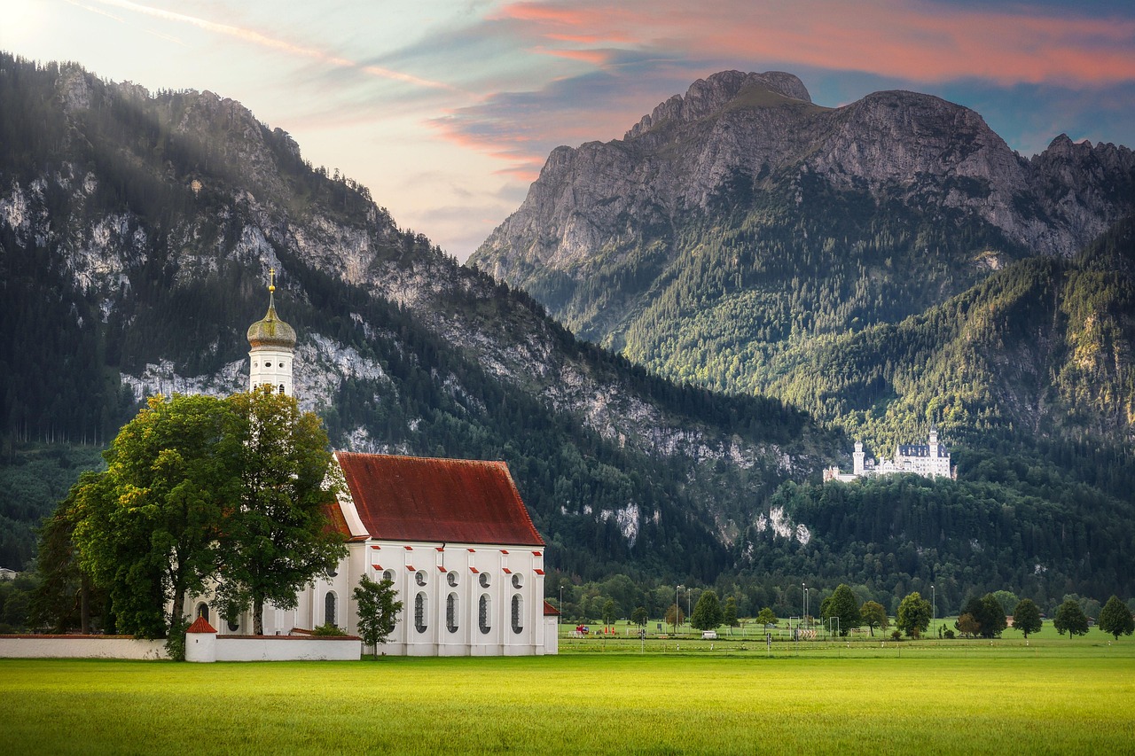 Church - free online jigsaw puzzle photo