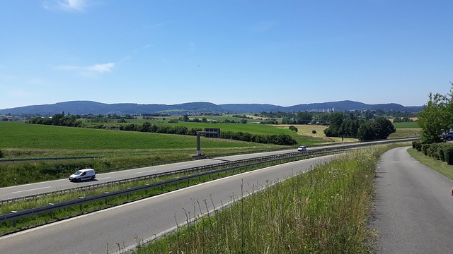 Føderal Vej, Nellmersbach, Asfalt, Sti