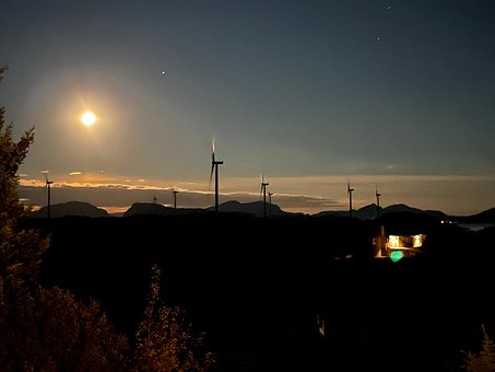 Måne, Norge, Pinwheels