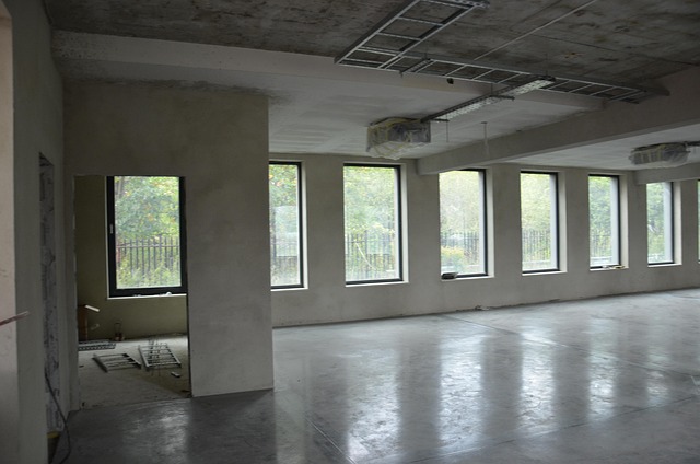 Free Spout Building photo and picture