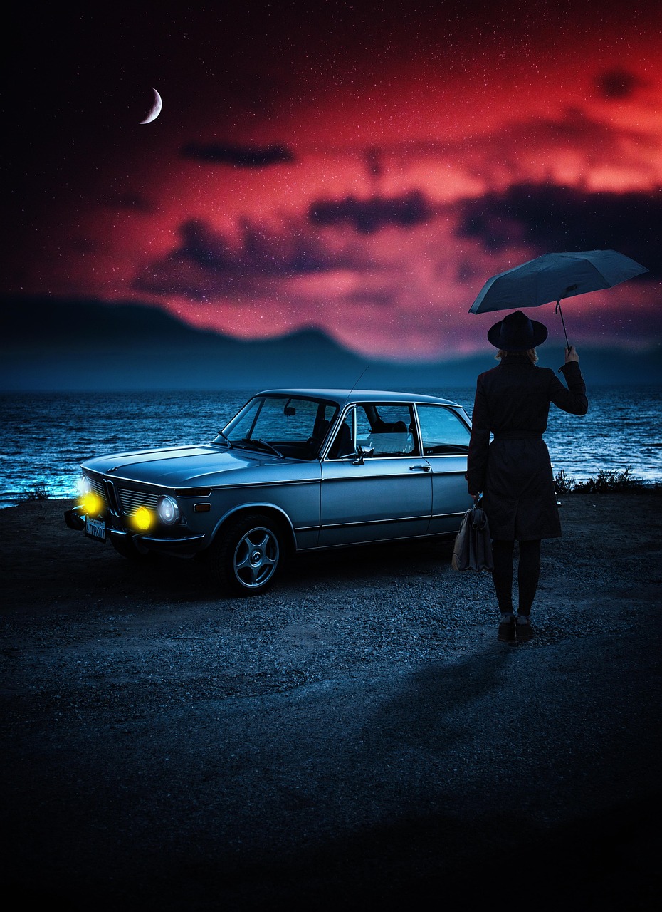 Free Waiting Woman photo and picture