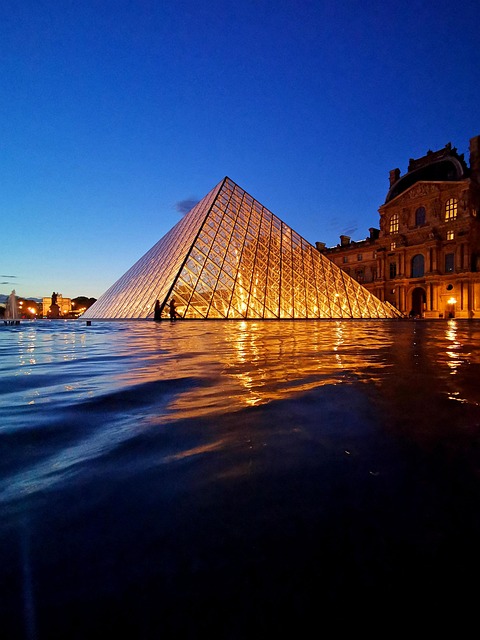 Free Louvre Night photo and picture