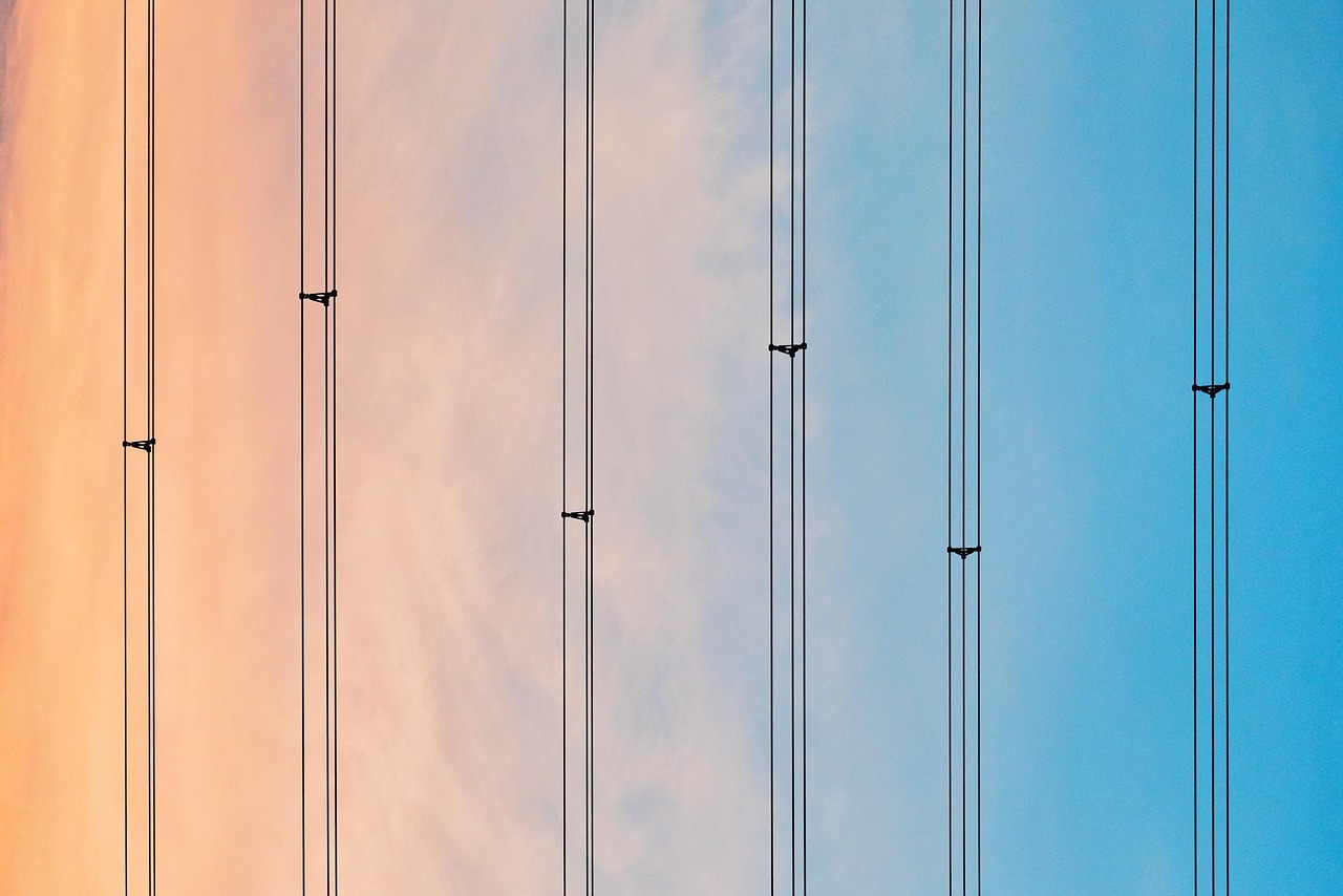 Power Line - free online jigsaw puzzle photo