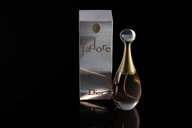 Free Perfume Dior photo and picture