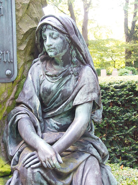 Free Sculpture Statue photo and picture