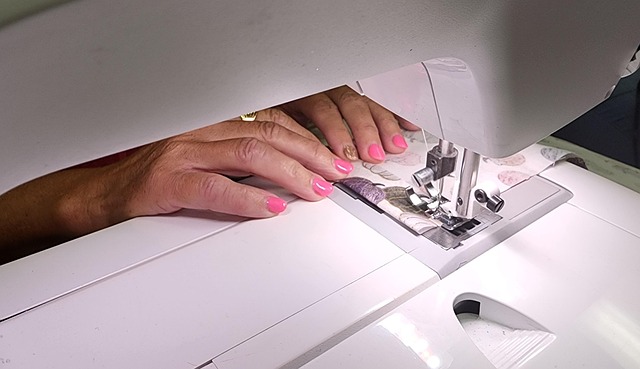 Free Sewing Sewingmachine photo and picture