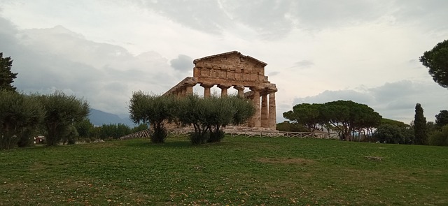 Free Paestum Salerno photo and picture