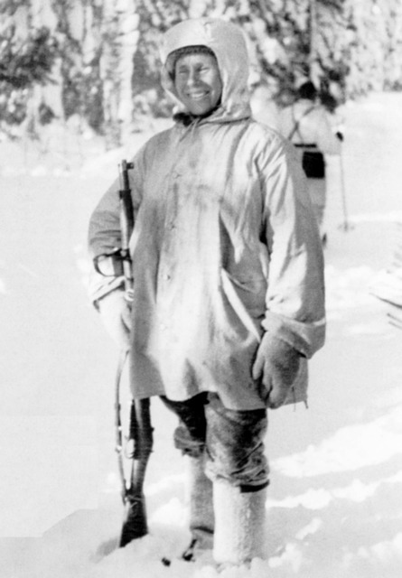 Simo Häyhä, Lunetist, Finlanda