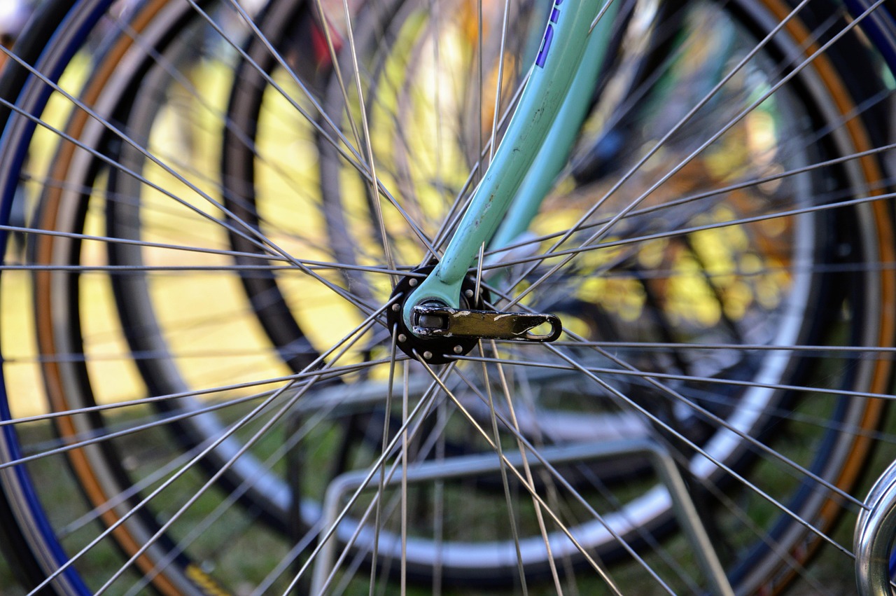 Pneu vélo ancien Crème 28 pouces x 1 1/2 40-635 700x35B 700b