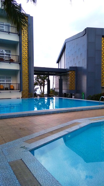Free Pool Swimming photo and picture