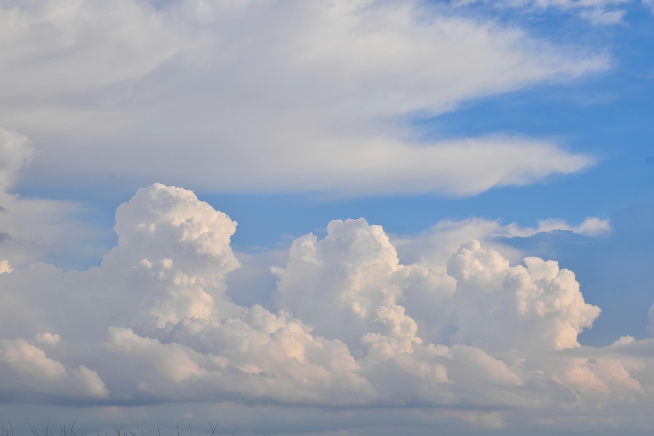 積雲写真 | 層雲と積雲の違い – QCVV