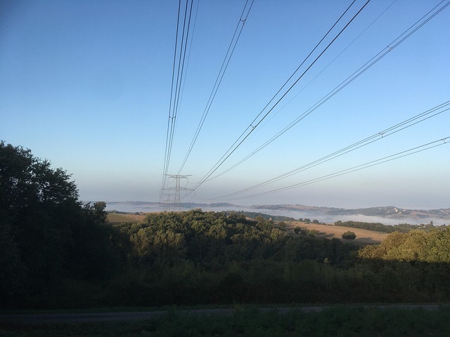 Pylon, Elektricitet, Høj Spænding