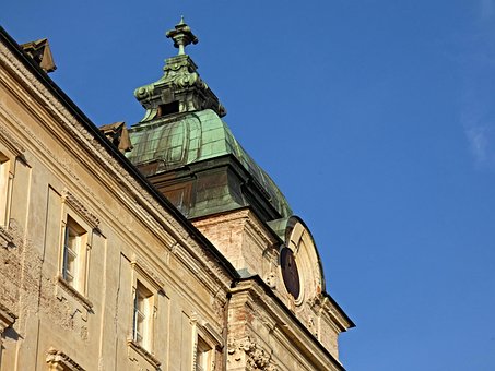 Free Architecture Palace photo and picture