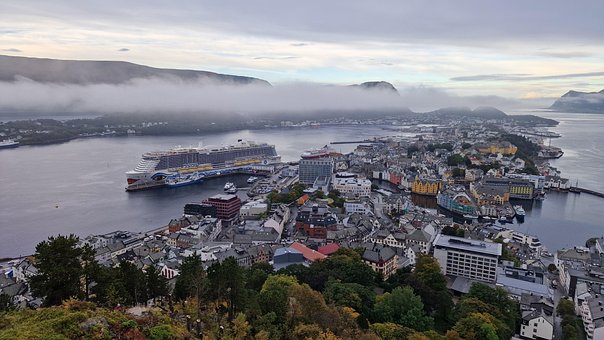 Norwegen, Alesund, Gebäude, Stadt