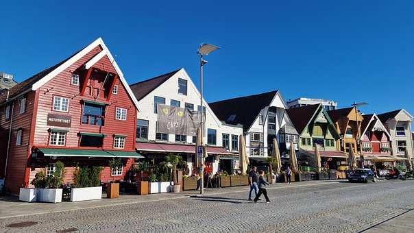 Norwegen, Stavanger, Holzhäuser, Hafen