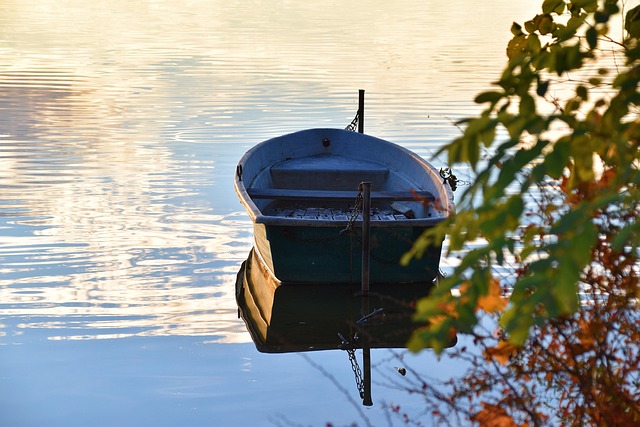 Free Boat Lake photo and picture